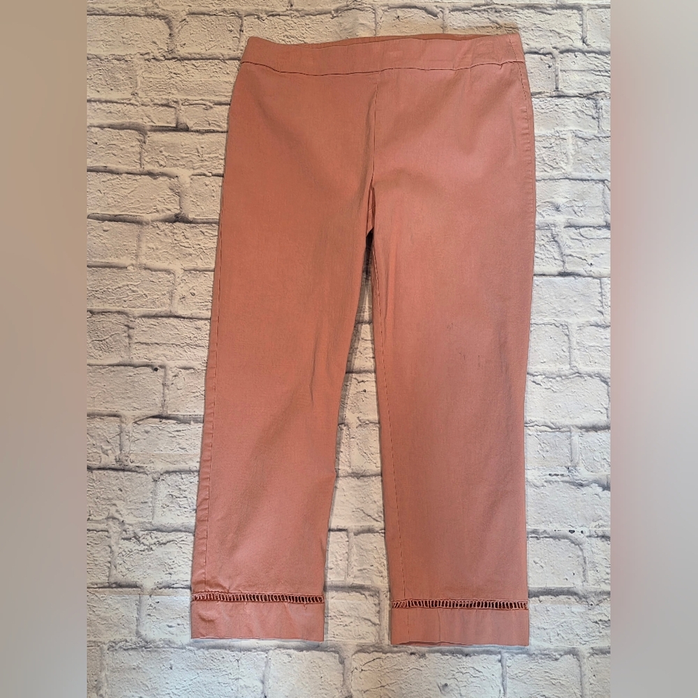 Women's Light Peach Colored Capris